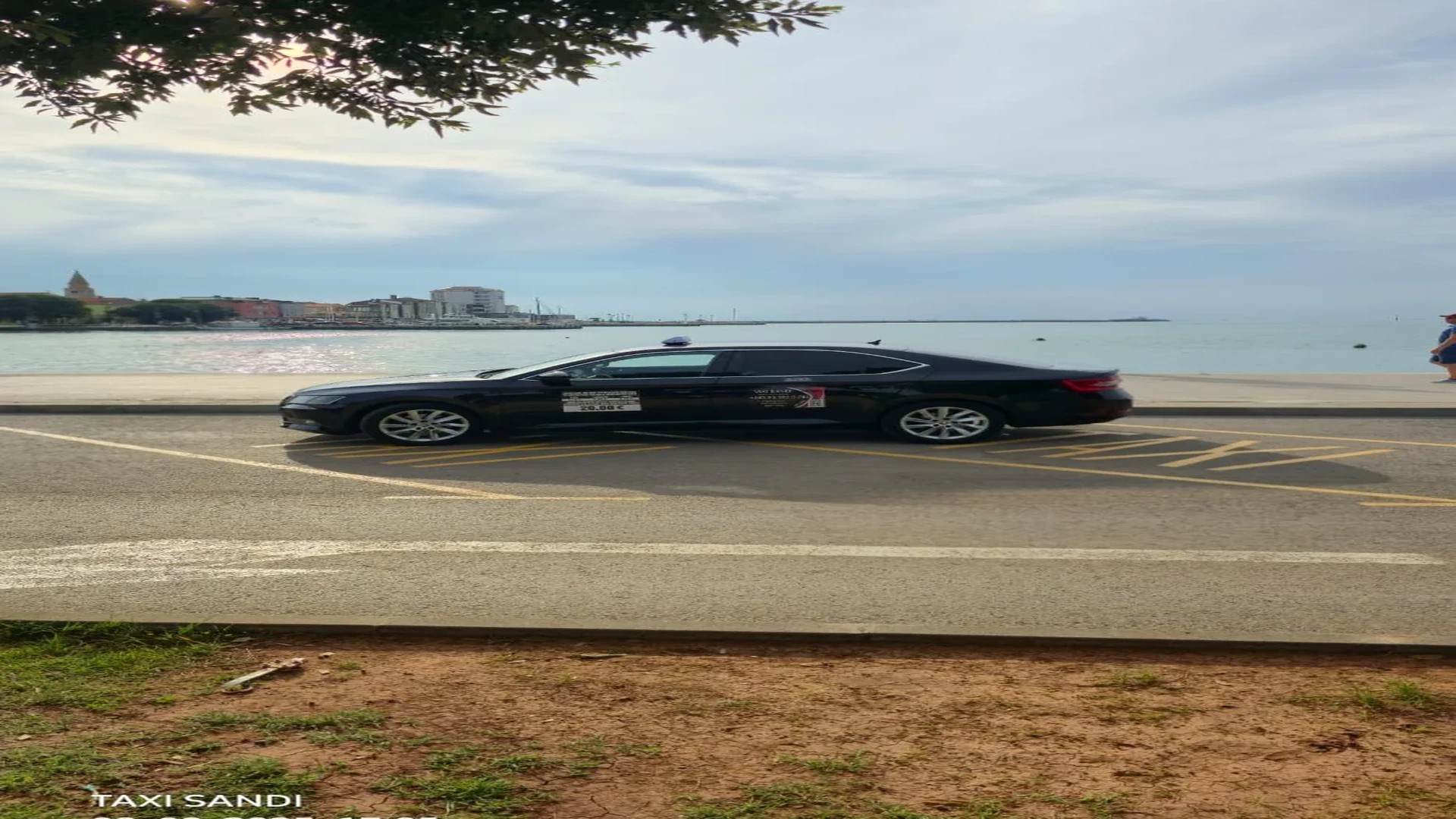 Taxi i privatni transferi TAXI SANDI